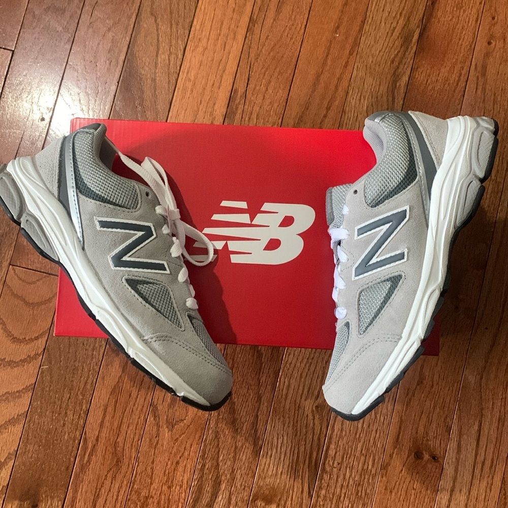 Kids Kid New Balance 888 v2 sneakers NWT Gray 3.5 Wide Laces Suede